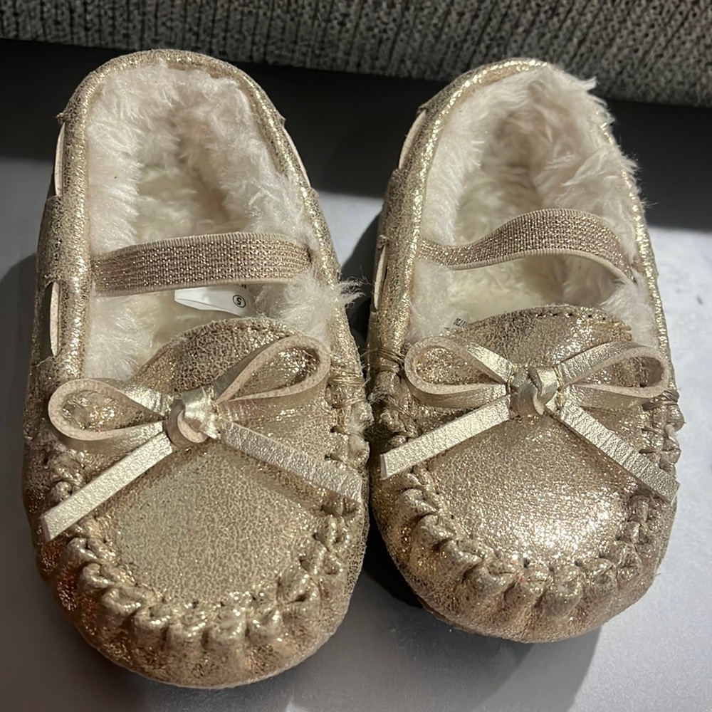 Gold Toddler Girls' Size 5 Celina Moccasin Slippers - Cat & Jack